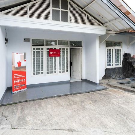 红多兹伊斯兰酒店-近奇马坎rsud 茂物 外观 照片
