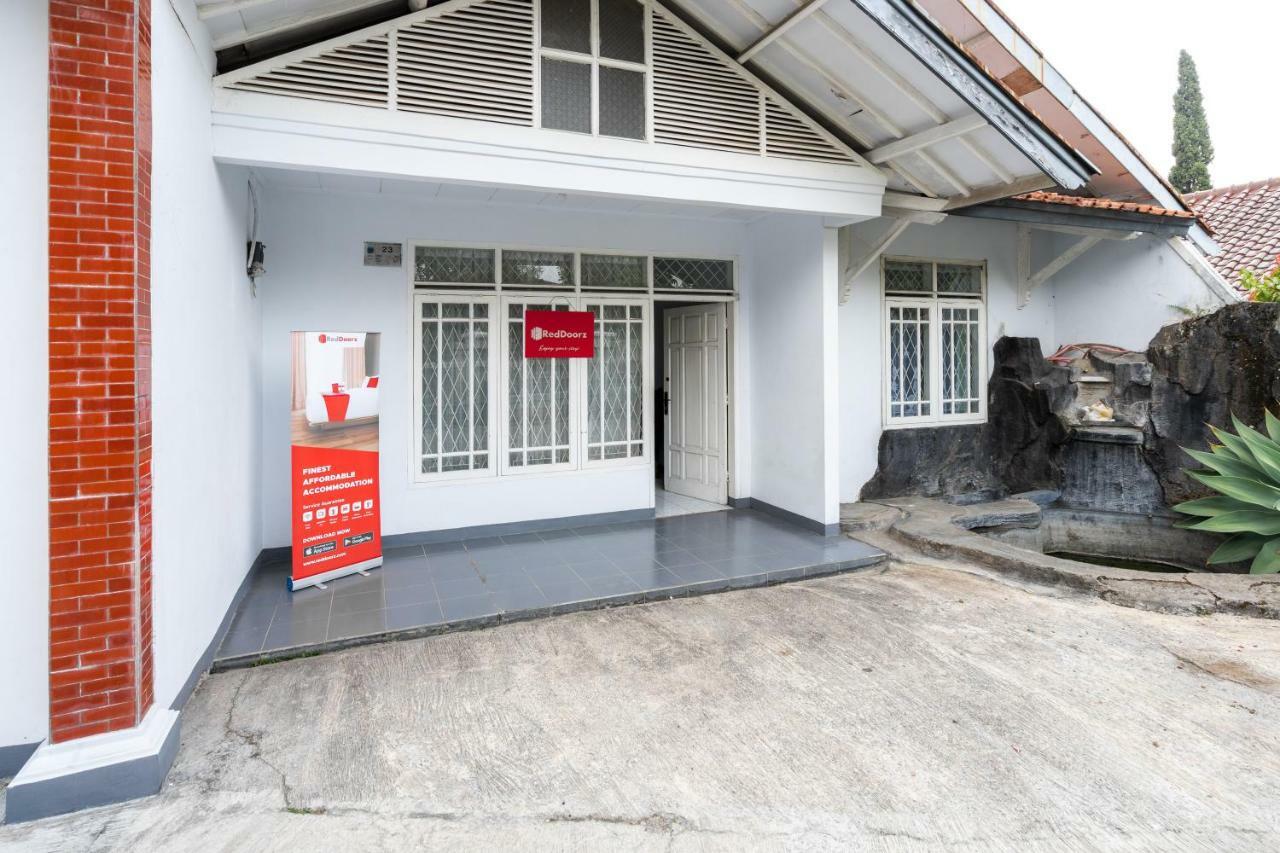 红多兹伊斯兰酒店-近奇马坎rsud 茂物 外观 照片